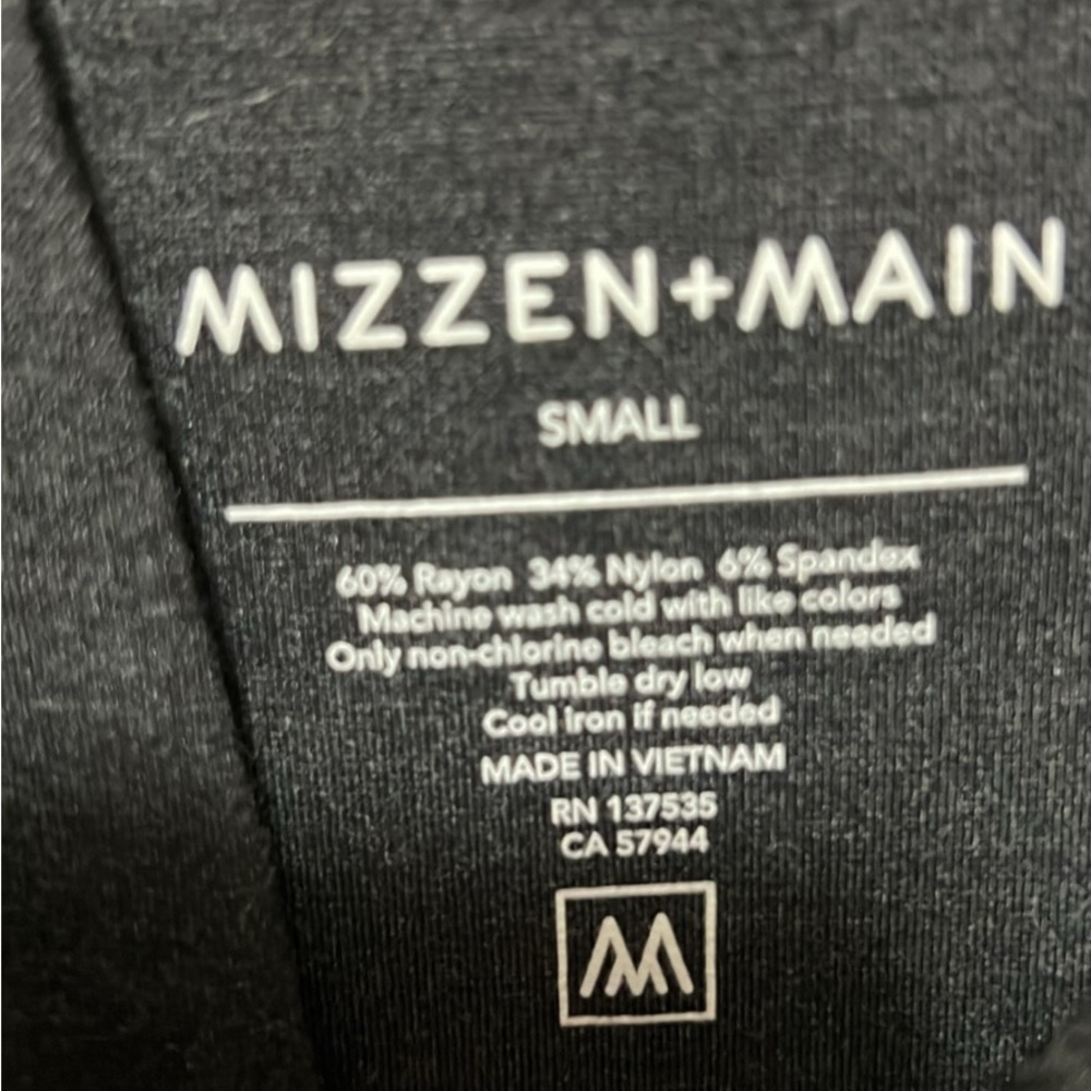 Mizzen+Main Charcoal Gray hoodie- Small